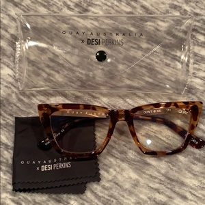 Quay x Desi - Don’t @ Me Bluelight Sunnies